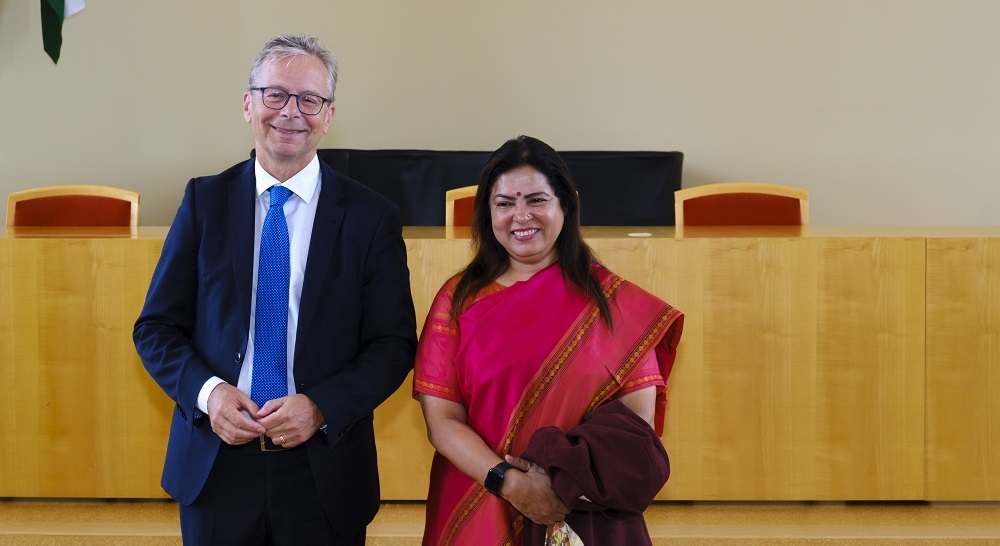 Minister of State for External Affairs and Culture, Smt. Meenakashi Lekhi met and interacted with students, faculty and a distinguished audience and discussed �India�s Role in a changing world - India@75� at the University of Iceland, 19 August 2022