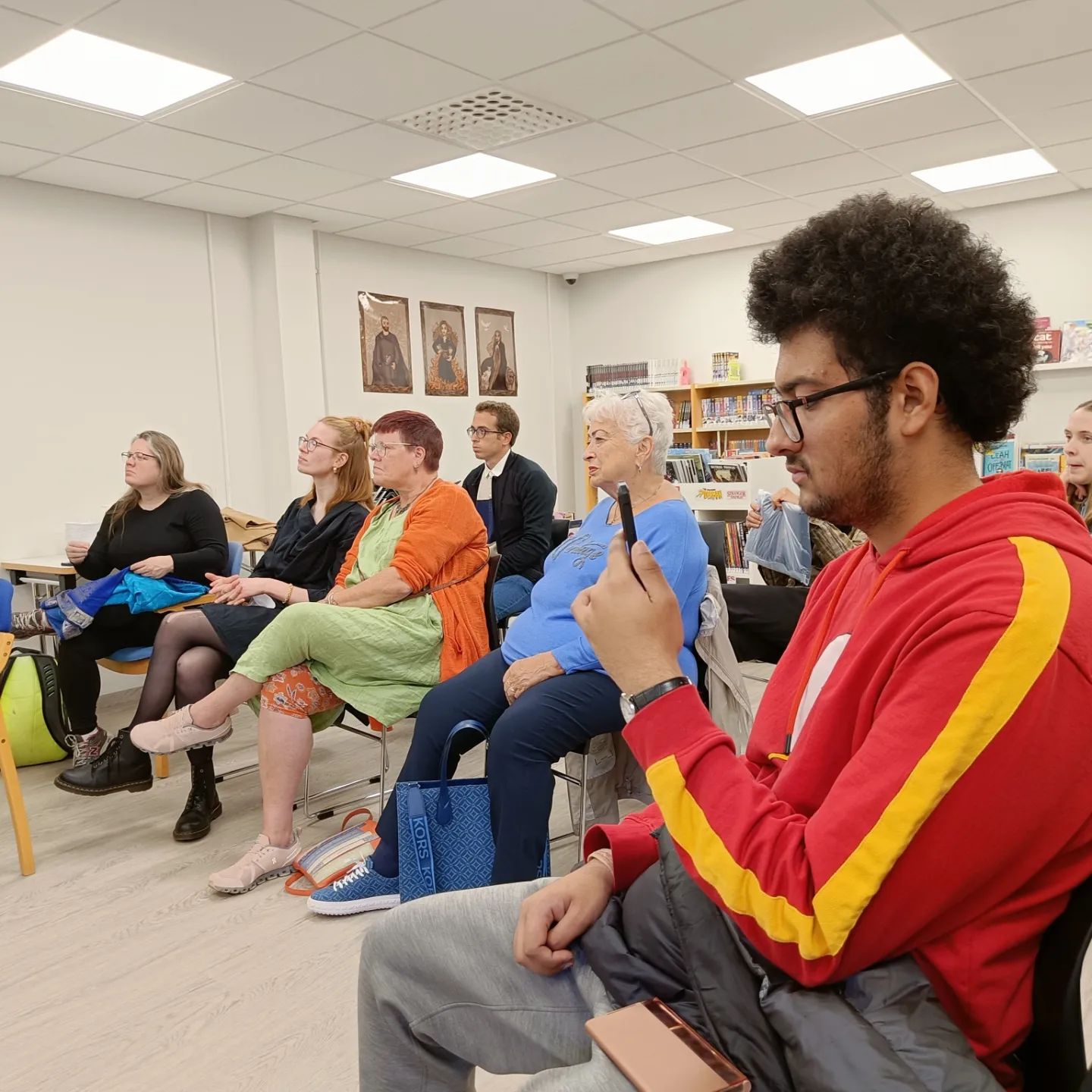 Workshop at Gardabaer Library, Reykjavik: Warps & Wefts: The Tapestry of India by Dr. Shilpa Khatri Babbar, Chair of Indian Studies at the University of Iceland (27 Aug 2022)